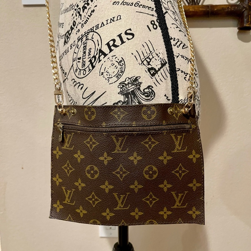 Louis Vuitton Crossbody
